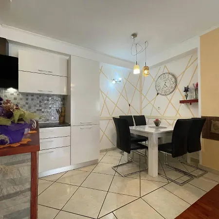 Apartament Malu Pula
